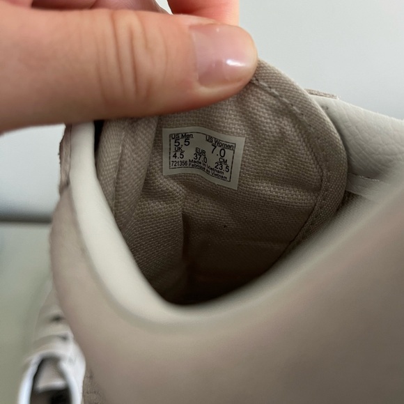 Vans Size 7 - Picture 7 of 9